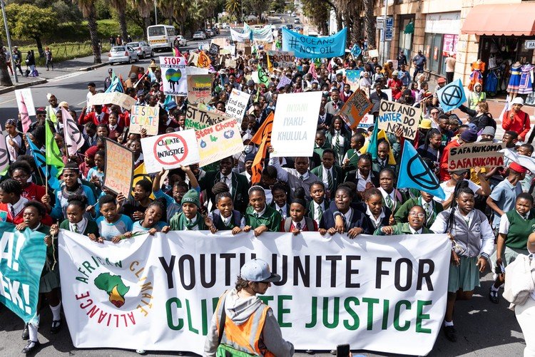 Youth organisers carrying a clear public message together